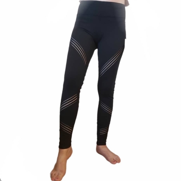 ALO Yoga multi legging black color . - Picture 12 of 12